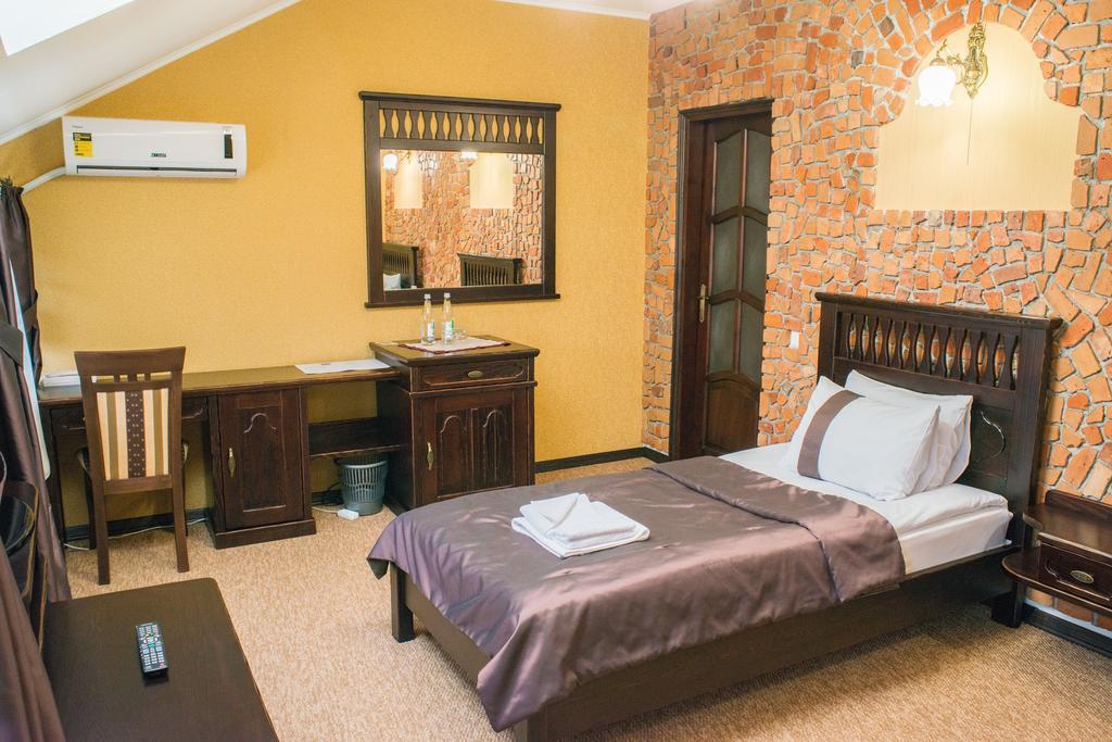 Sapsan Hotell Ternopil Rum bild