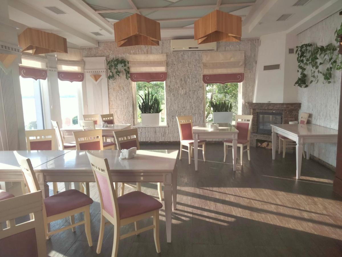 Sapsan Hotell Ternopil Exteriör bild