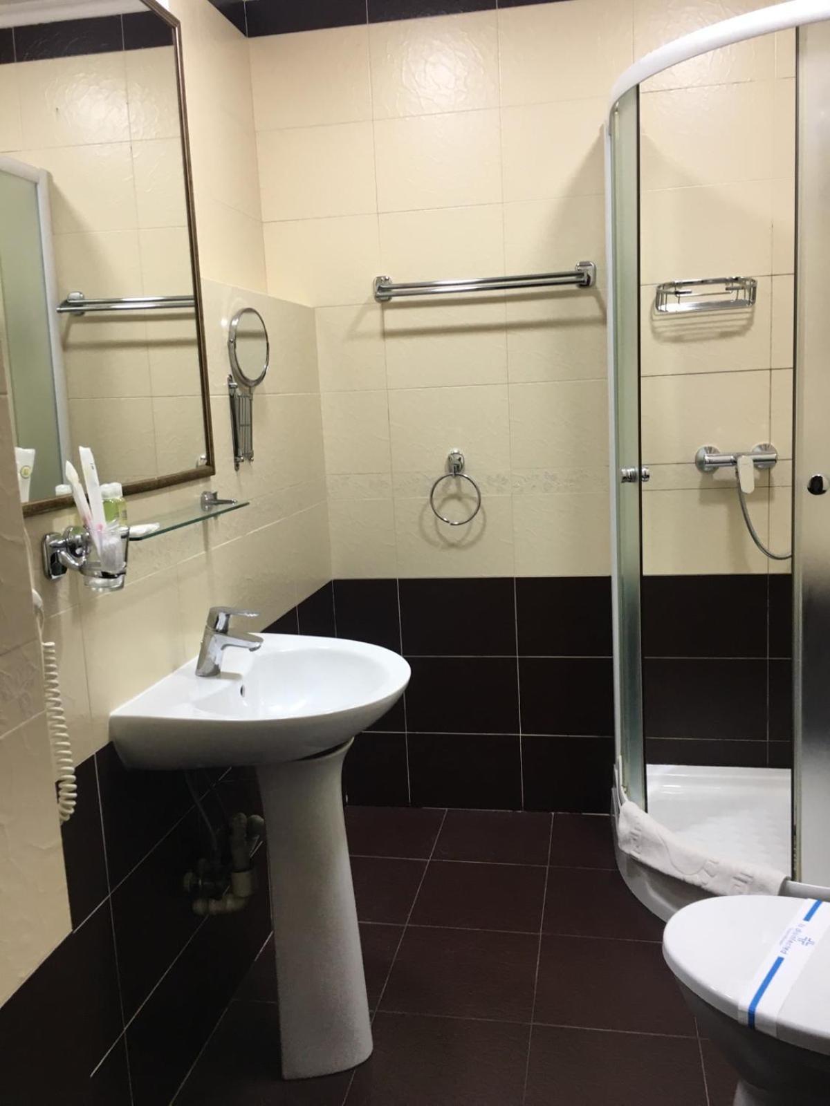 Sapsan Hotell Ternopil Exteriör bild