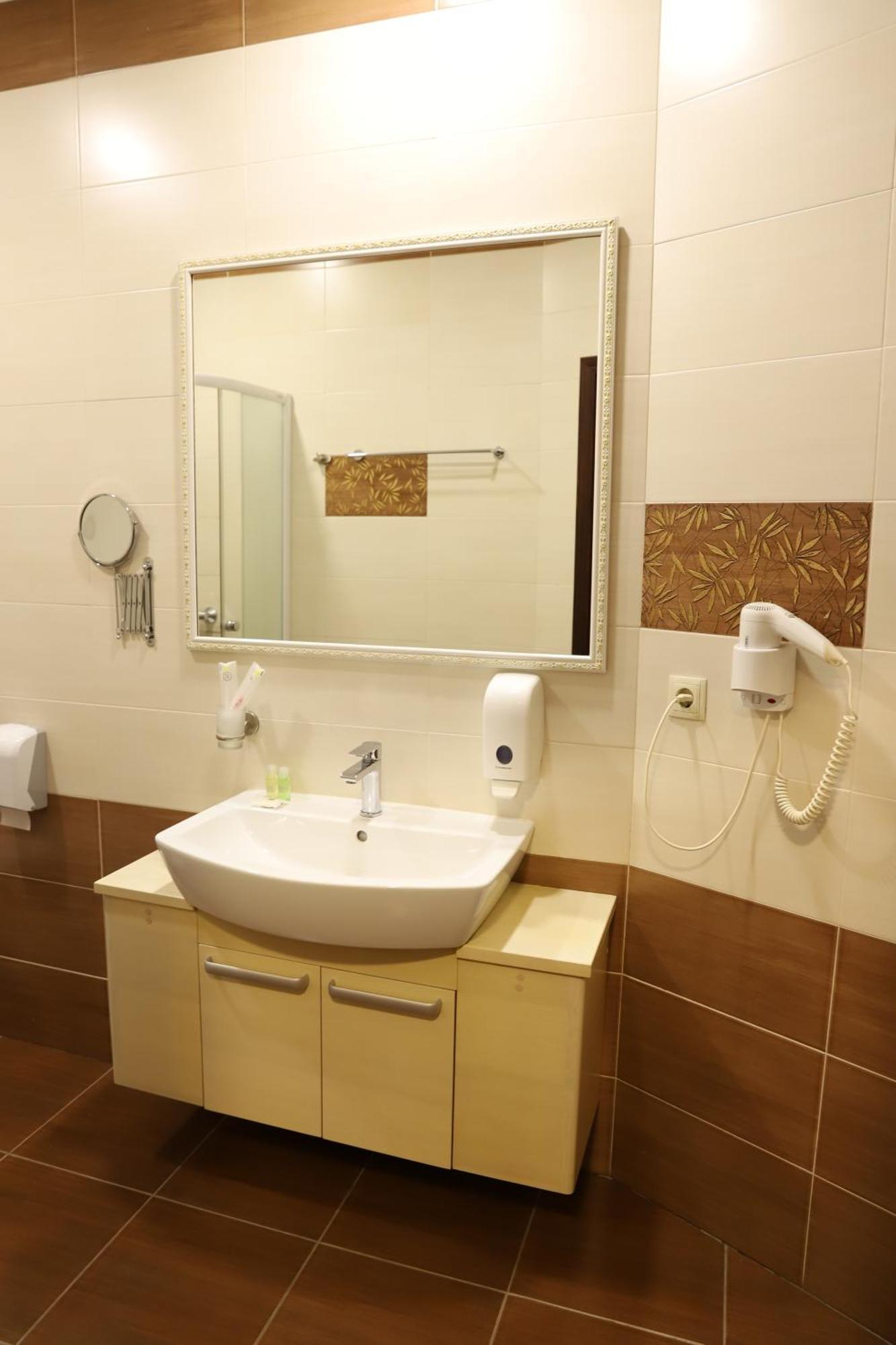 Sapsan Hotell Ternopil Exteriör bild