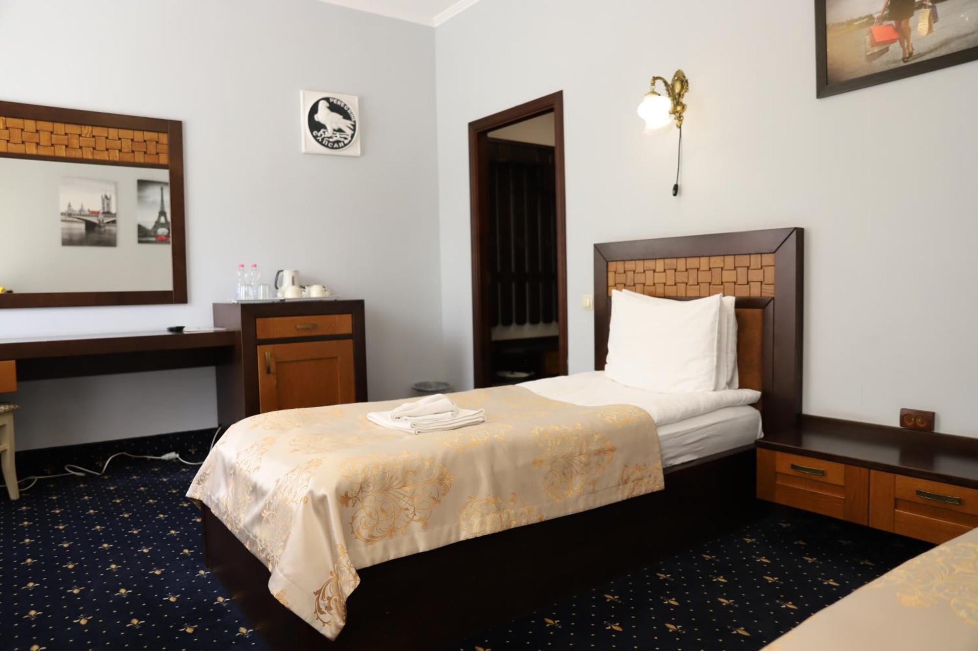 Sapsan Hotell Ternopil Exteriör bild